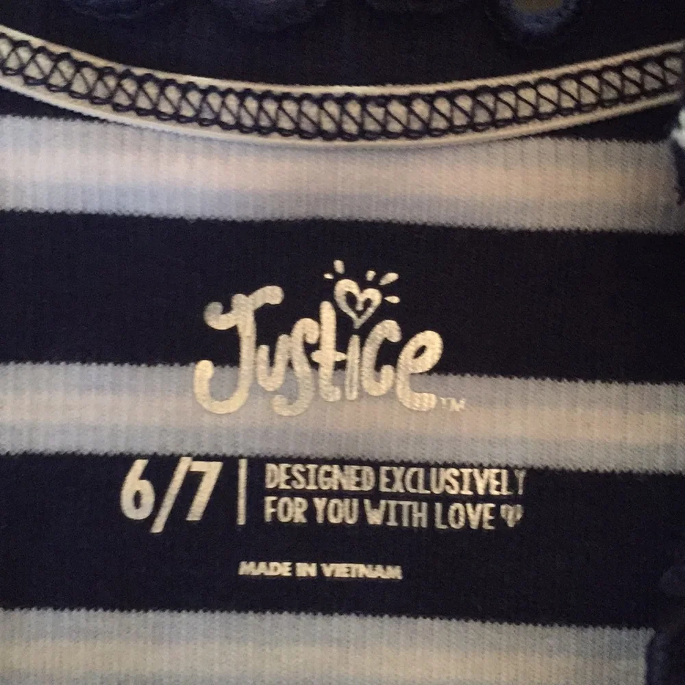 Justice t shirt striped blue and white size 6/7‎